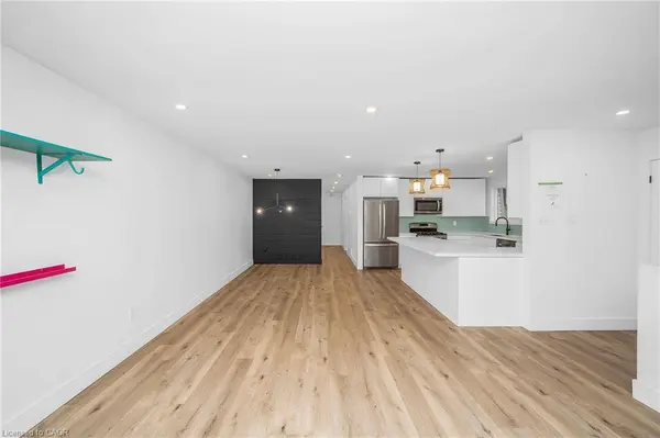 3346 Hannibal Road, Burlington, ON L7M 1R7