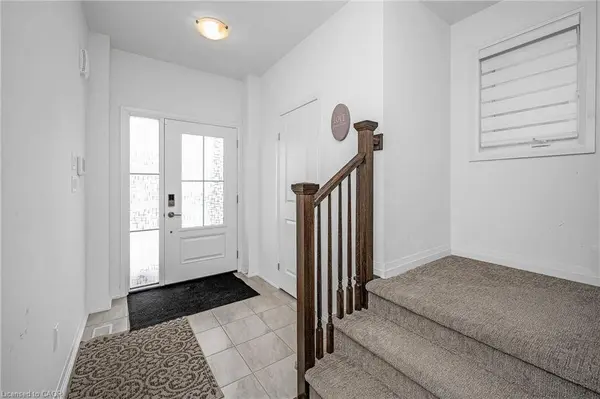 61 Wilson Drive, Thorold, ON L2V 0M4