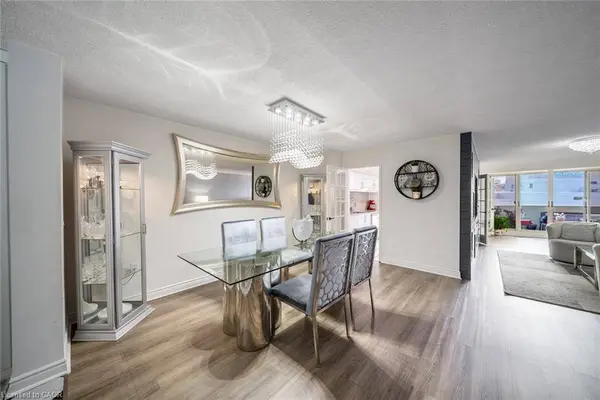 1237 North Shore Boulevard E #301, Burlington, ON L7S 2H8