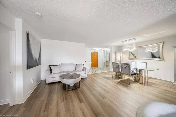 1237 North Shore Boulevard E #301, Burlington, ON L7S 2H8