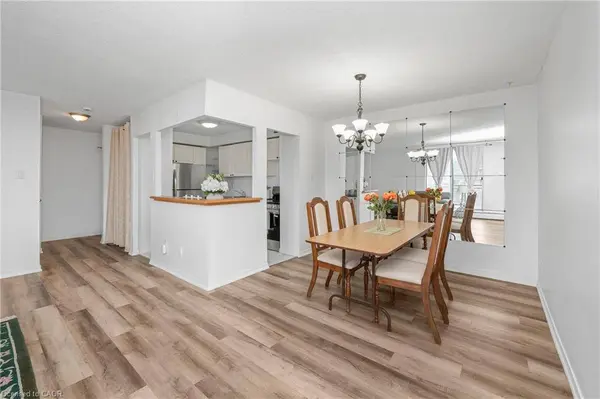 975 Warwick Court #1706, Burlington, ON L7T 3Z7