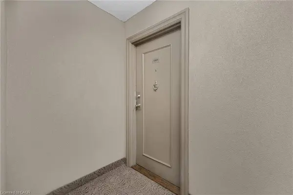 975 Warwick Court #1706, Burlington, ON L7T 3Z7