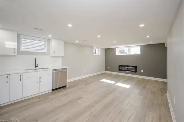 144 East 44th ST #LOWER UNIT, Hamilton, ON L8T 3H2