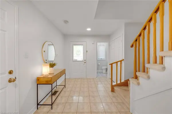 1194 Old Oak Drive, Oakville, ON L6M 3K7