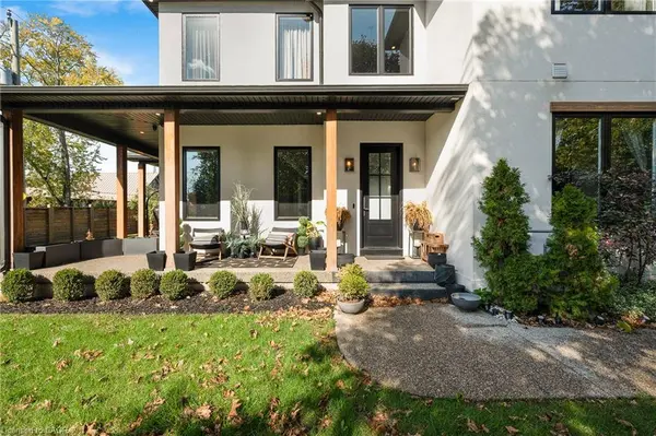 45 Aldershot PL, Burlington, ON L7T 1C2