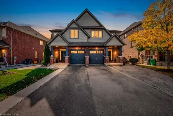 18 Autumn Arbour RD, Caledon, ON L7C 3T8