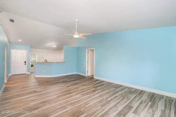 2111 Spring Creek CIR, Palm Bay, FL 32905