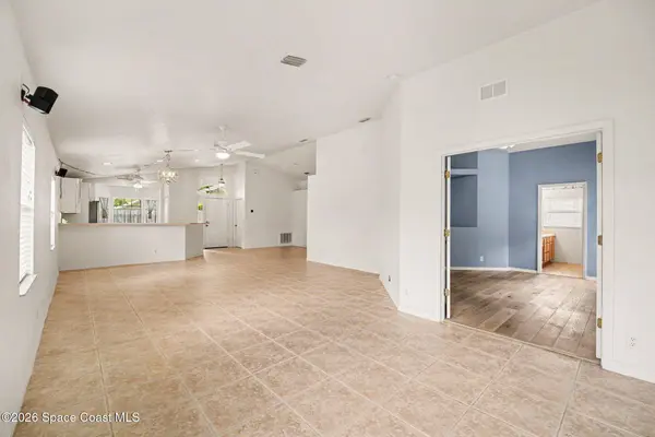 2194 Spring Creek CIR, Palm Bay, FL 32905