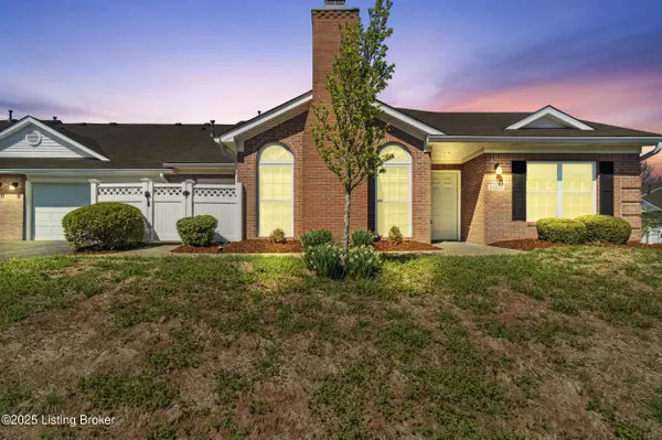 11007 Cambridge Commons Dr, Louisville, KY 40291