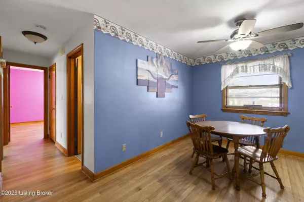 4110 Clyde Dr, Louisville, KY 40216