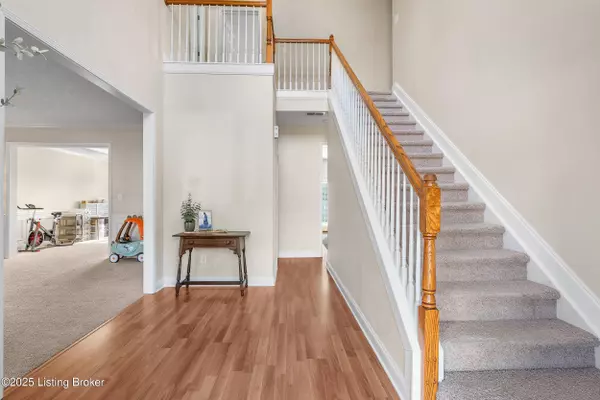 11415 Top Walnut LOOP, Louisville, KY 40229