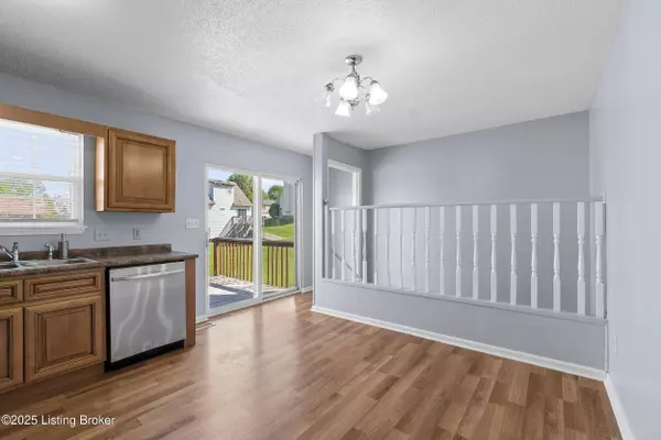 109 Hamilton St, Radcliff, KY 40160