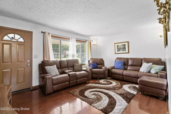 1775 Wathen Ln, Louisville, KY 40216