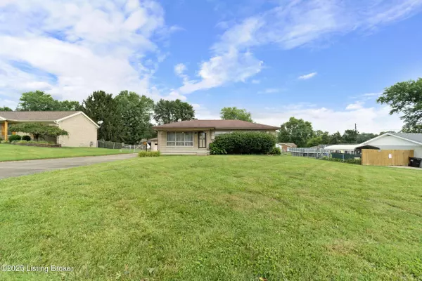 204 Hillbrook Dr, Shepherdsville, KY 40165