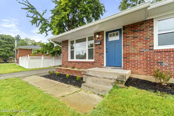 3305 Lindenwood Dr, Louisville, KY 40216