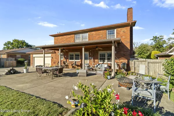 6614 Hollow Tree Rd, Louisville, KY 40228