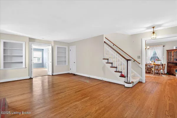 2628 Landor Ave, Louisville, KY 40205