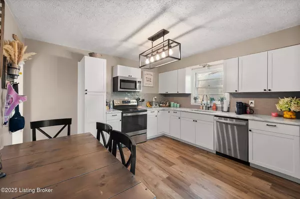 255 Webbmont Cir, Shelbyville, KY 40065