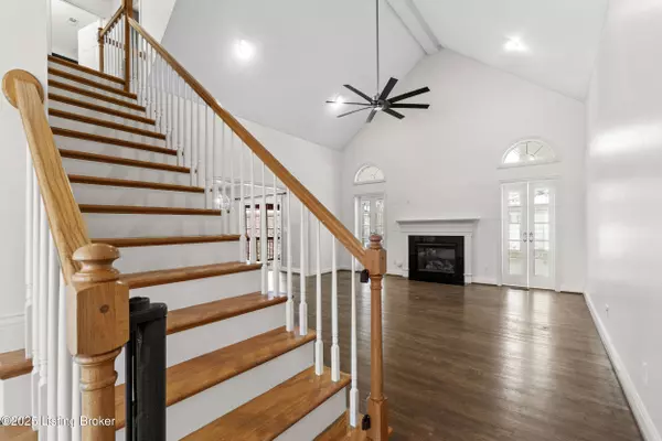 12104 Briargate Ln, Goshen, KY 40026