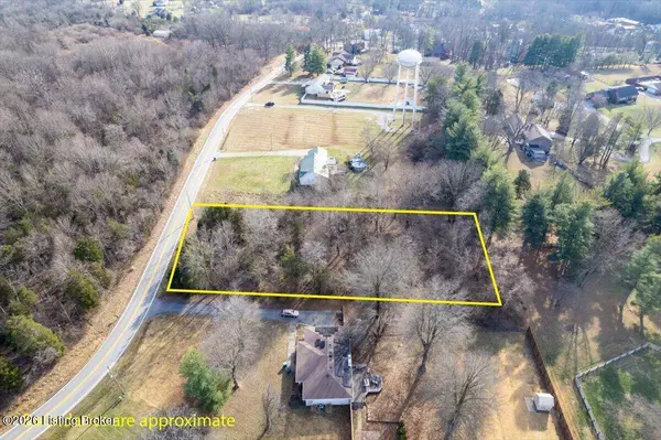 3602 New Moody Ln, La Grange, KY 40031