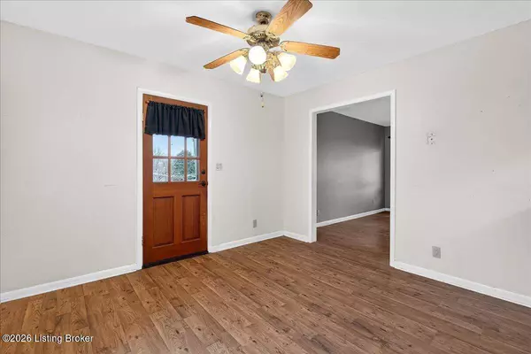 7408 Beechdale Rd, Crestwood, KY 40014