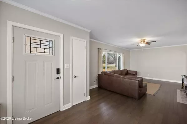 200 Cardinal Dr, Simpsonville, KY 40067