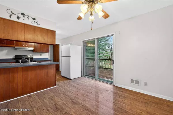 7408 Beechdale Rd, Crestwood, KY 40014