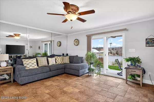 118 Lookout Dr, Brandenburg, KY 40108