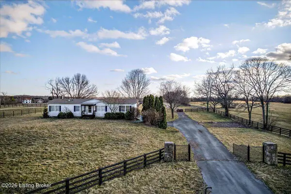 6733 Aiken Rd, Louisville, KY 40245