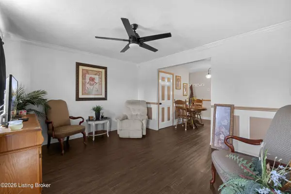 705 Glengarry Dr, Louisville, KY 40118