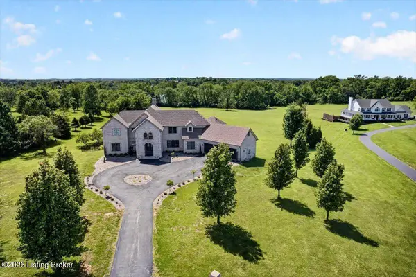 451 Todd Dr, Simpsonville, KY 40067