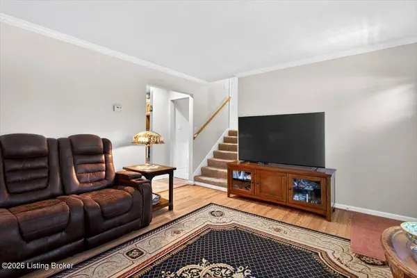 7000 Cochise Ct, Louisville, KY 40258