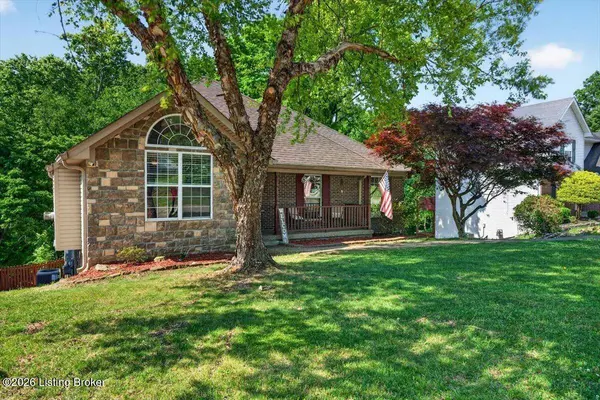 6200 Whispering Hills Blvd, Louisville, KY 40219