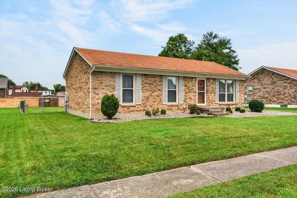 4703 Tivis Ct, Louisville, KY 40218