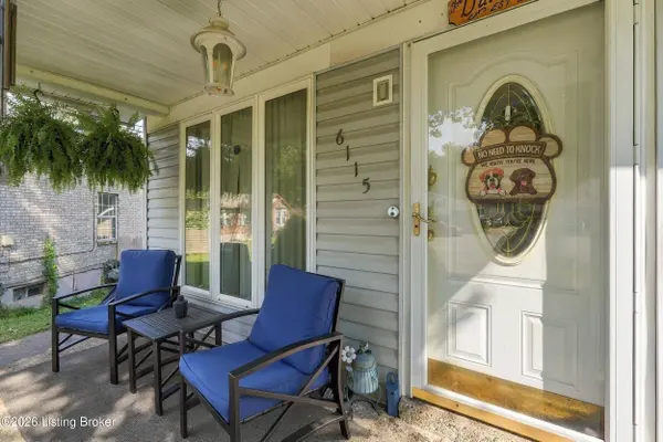 6115 Julie Kays WAY, Louisville, KY 40258