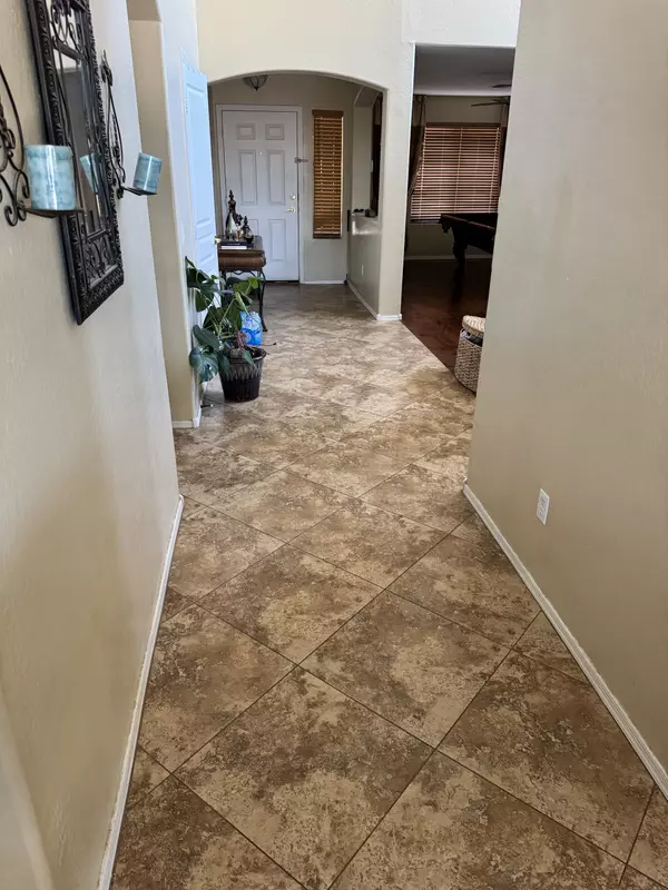 San Tan Valley, AZ 85143-3350,3257 E Desert Moon Trl