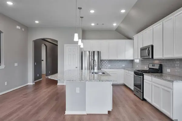 27992 Lone Hollow LN, Spring, TX 77386