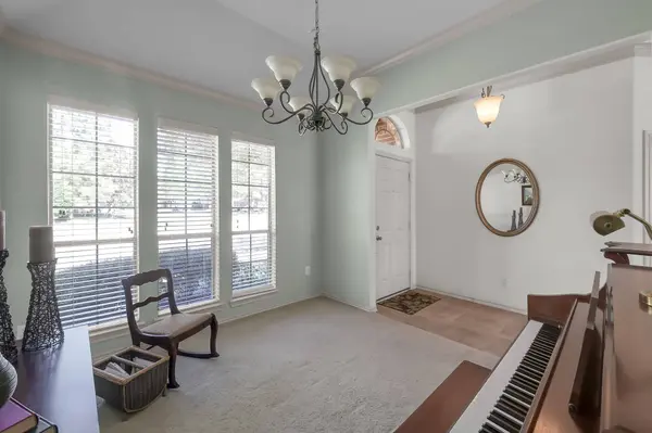 2318 Caroline Park LN, Spring, TX 77386