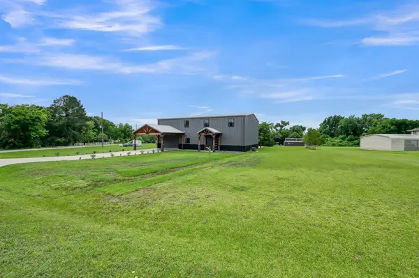 12304 Maggie LN, Willis, TX 77318