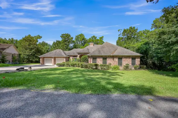 13777 Parkway Manor DR, Willis, TX 77318
