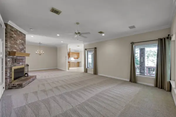 13777 Parkway Manor DR, Willis, TX 77318