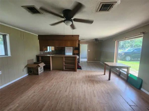 213 Holly LN, Woodbranch, TX 77357
