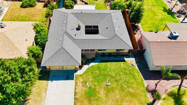 414 S 4th ST, Kerman, CA 93630
