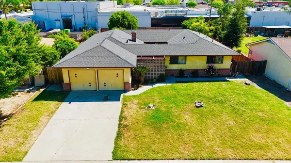 414 S 4th ST, Kerman, CA 93630