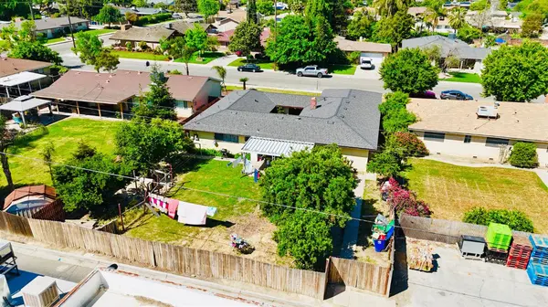 414 S 4th ST, Kerman, CA 93630