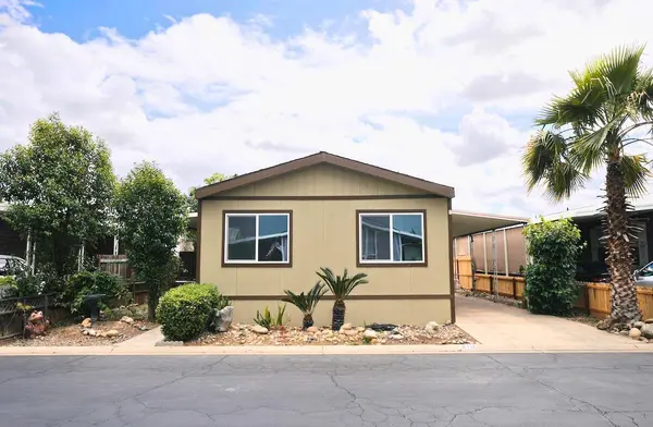 2575 S Willow Ave #210, Fresno, CA 93725