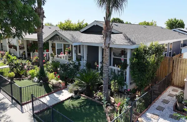 1199 W Cesar Chavez BLVD, Fresno, CA 93706