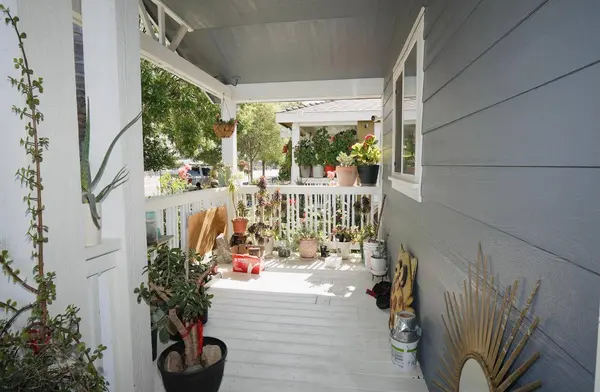 1199 W Cesar Chavez BLVD, Fresno, CA 93706
