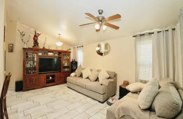 1199 W Cesar Chavez BLVD, Fresno, CA 93706
