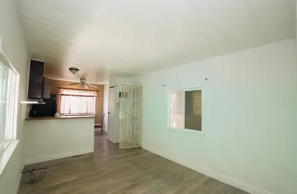 2317 S Chestnut AVE #SPC 8, Fresno, CA 93725